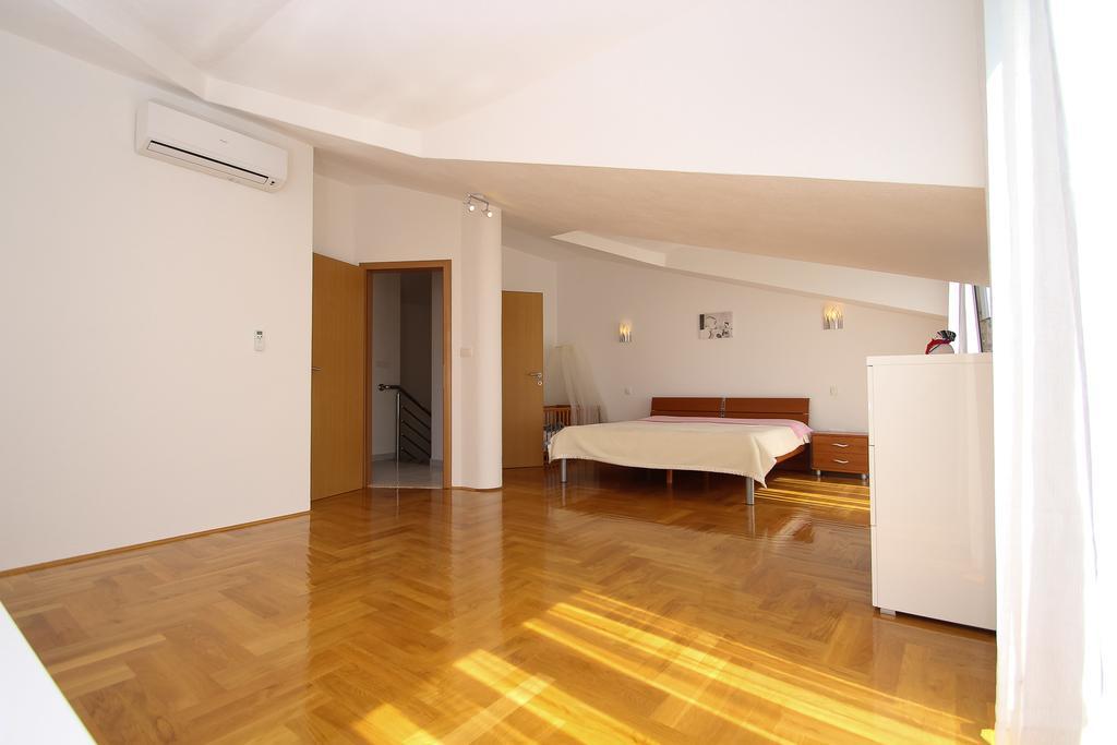 Apartman Dominik Trogir Buitenkant foto