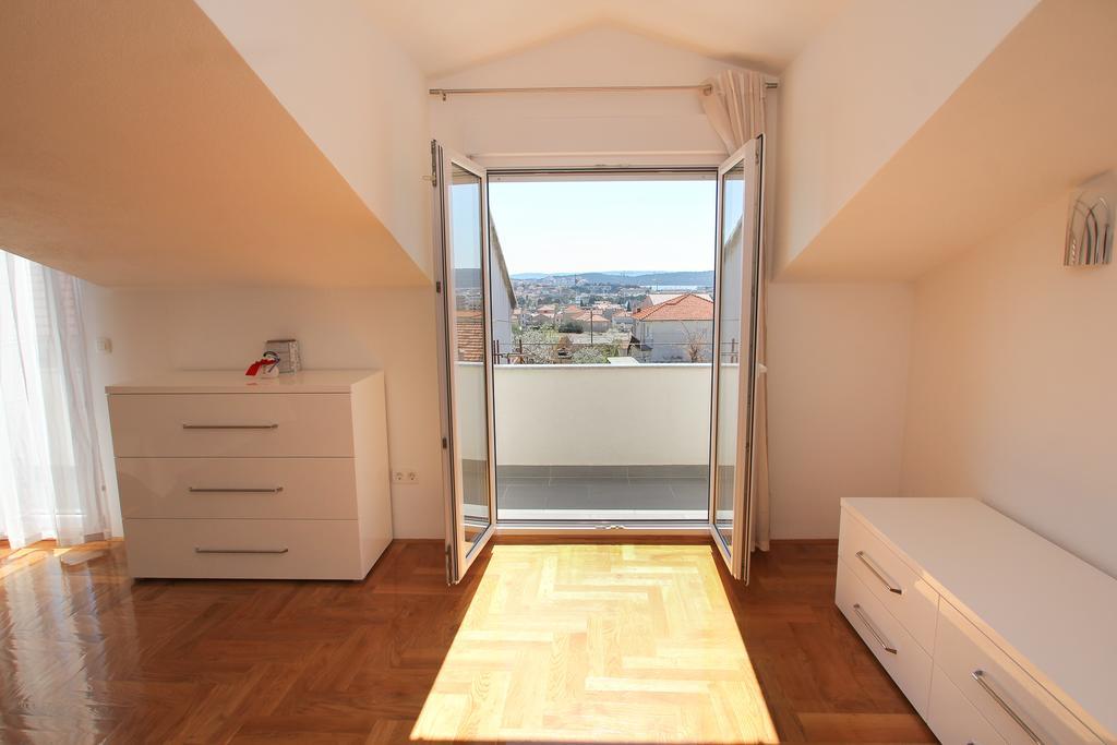 Apartman Dominik Trogir Buitenkant foto